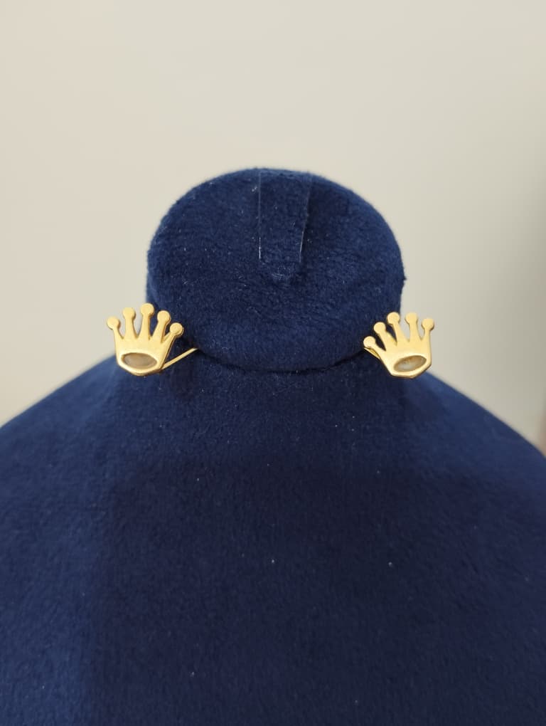 گوشواره میخی تاج